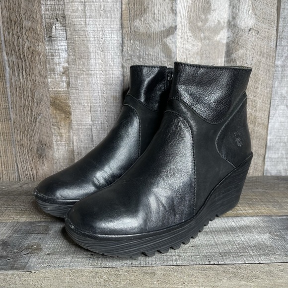 Womens Fly London Yago Black Leather Zip Wedge Ankle Boots Booties Size EU 40 - Picture 2 of 9